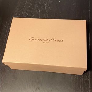 Gianvito Rossi Show box